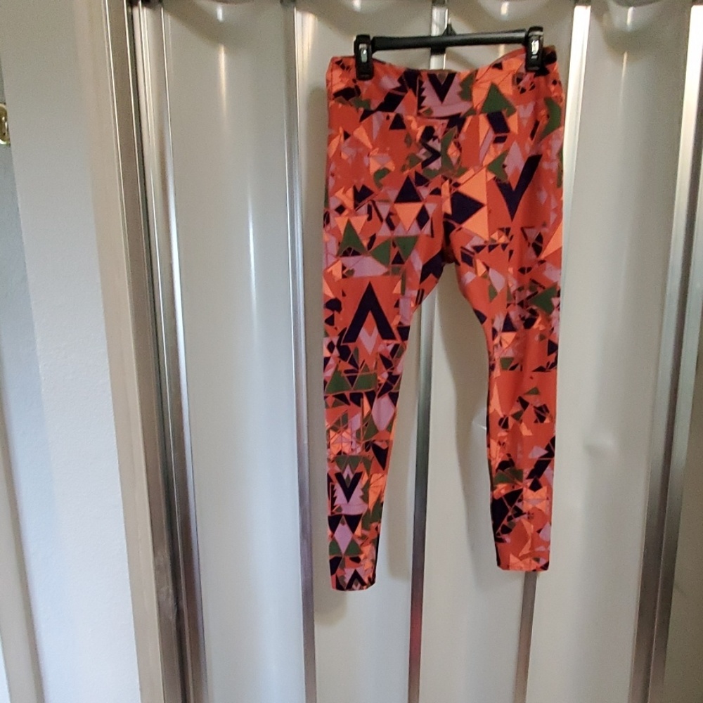 Lularoe leggings tall and curvy
